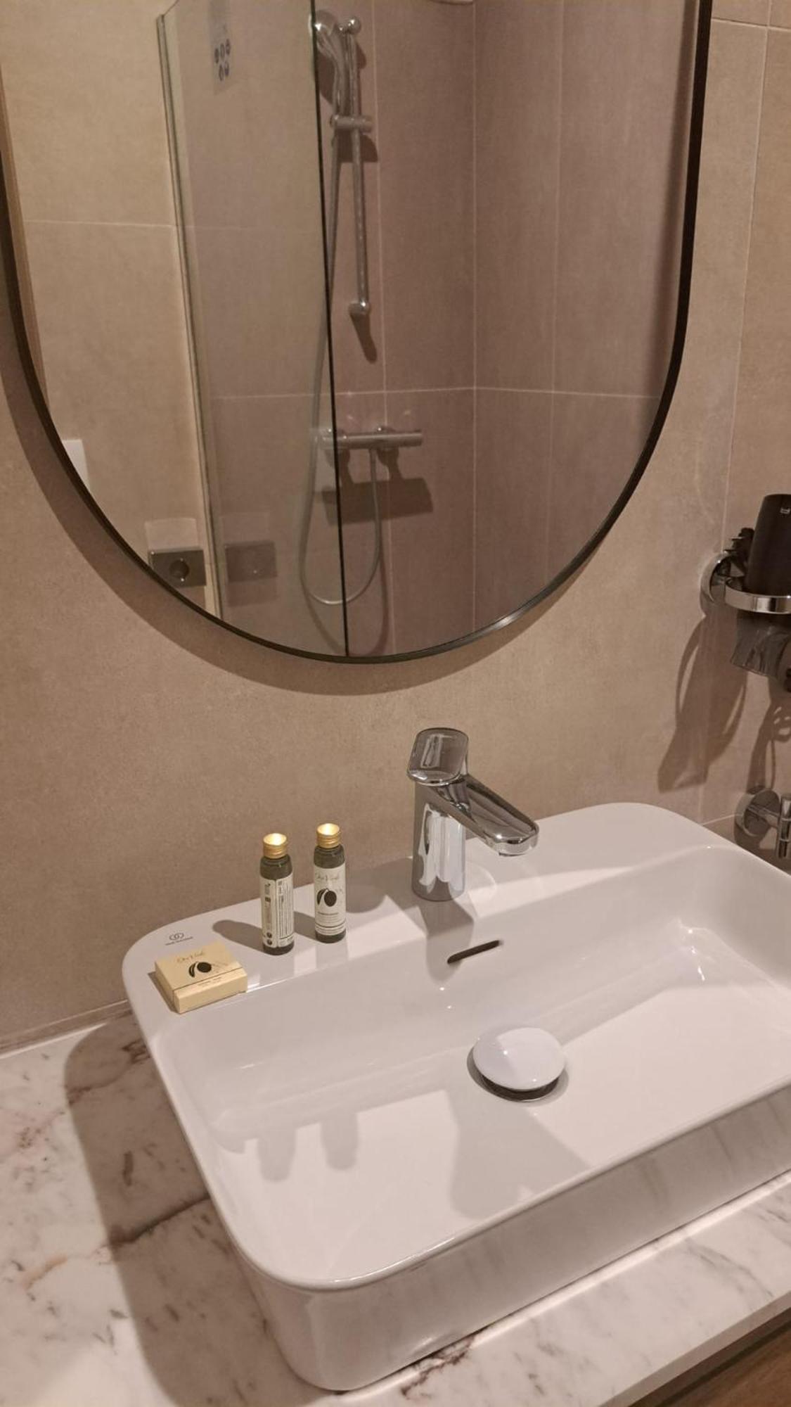 Pensiunea Leonida - Resort Leonida Poiana Tapului Bagian luar foto